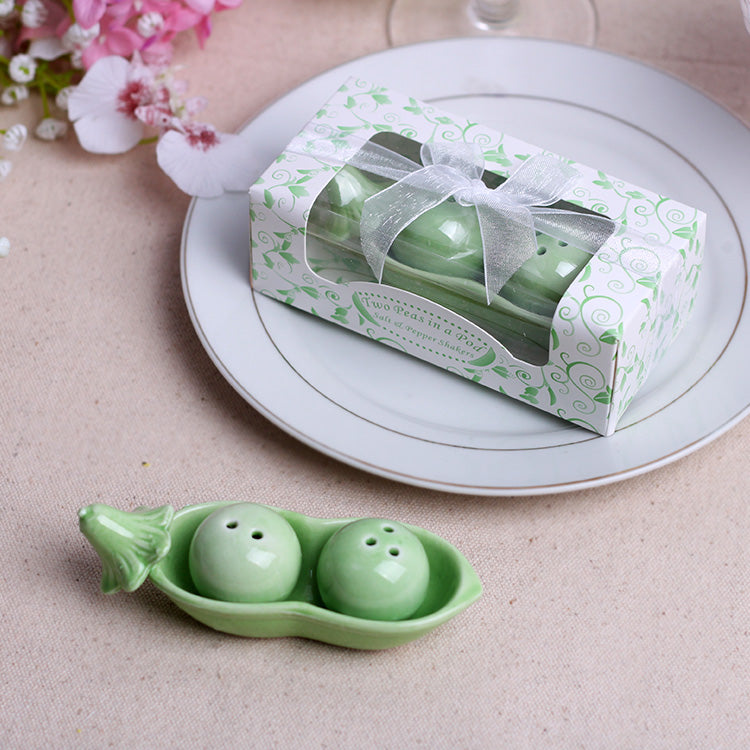 SPS019--Wedding Favors Salt Pepper Shakers Pea - Wforwedding